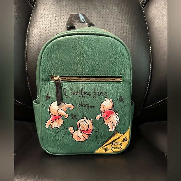 Dani by Danielle Nicole Pooh Backpack BNWT - Picture 1 of 2